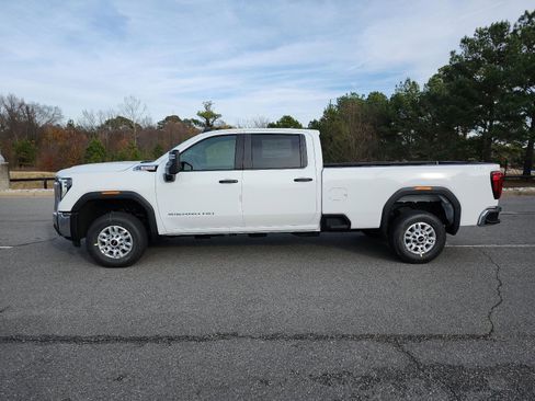 New 2026 GMC Sierra 2500 Pro AWD/4WD image 2
