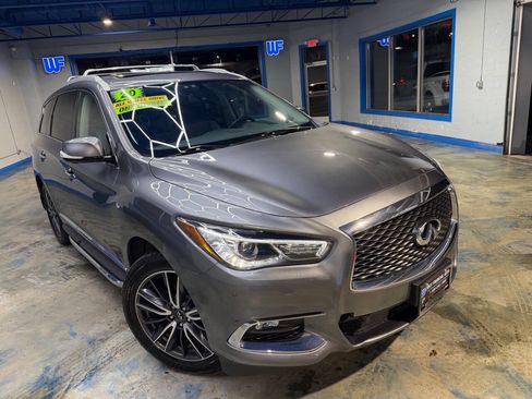 Used 2020 INFINITI QX60 Luxe w/ Sensory Package image 4