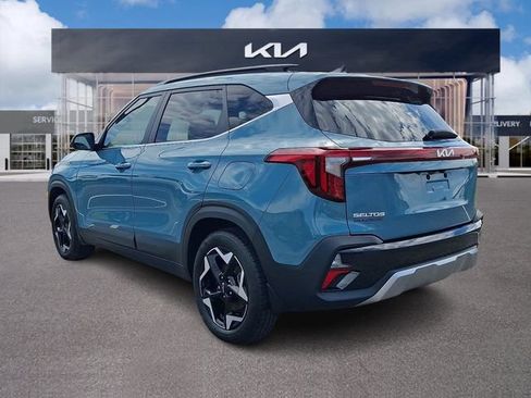 Used 2024 Kia Seltos EX AWD/4WD image 4