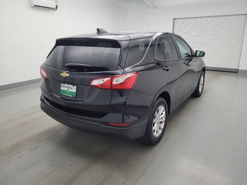Used 2020 Chevrolet Equinox LS w/ LS Convenience Package FWD image 9