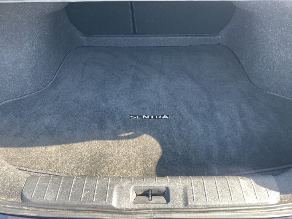Used 2025 Nissan Sentra SV FWD image 6