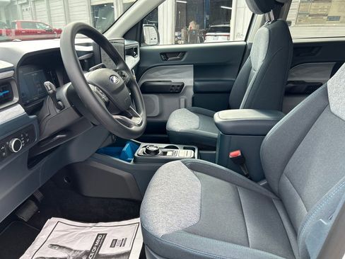 New 2025 Ford Maverick XLT image 23