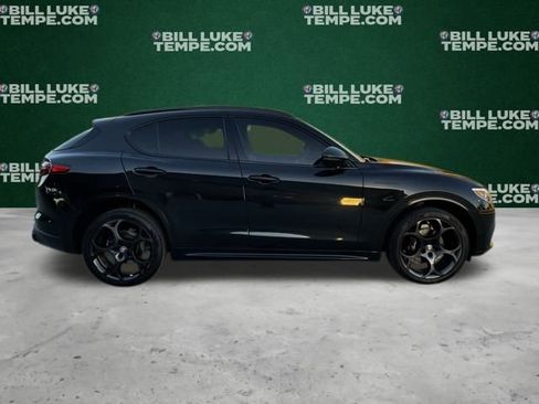 Used 2023 Alfa Romeo Stelvio Estrema image 4