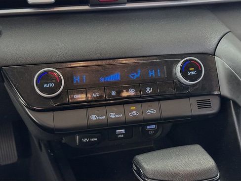 Used 2021 Hyundai Elantra SEL w/ Cargo Package image 16