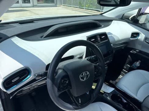 Used 2019 Toyota Prius XLE w/ Advanced Technology Package FWD image 6