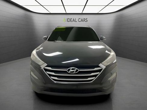 Used 2017 Hyundai Tucson Value FWD image 2