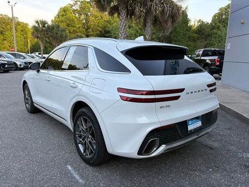 Used 2025 Genesis GV70 2.5T AWD/4WD image 3
