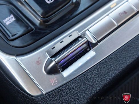 Used 2025 Kia Carnival SX image 8