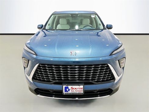 New 2026 Buick Enclave Avenir image 2