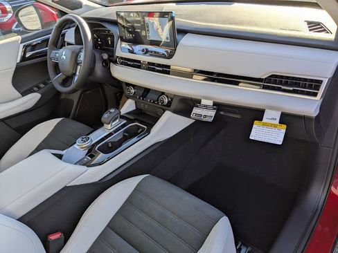 New 2026 Mitsubishi Outlander SE FWD image 15