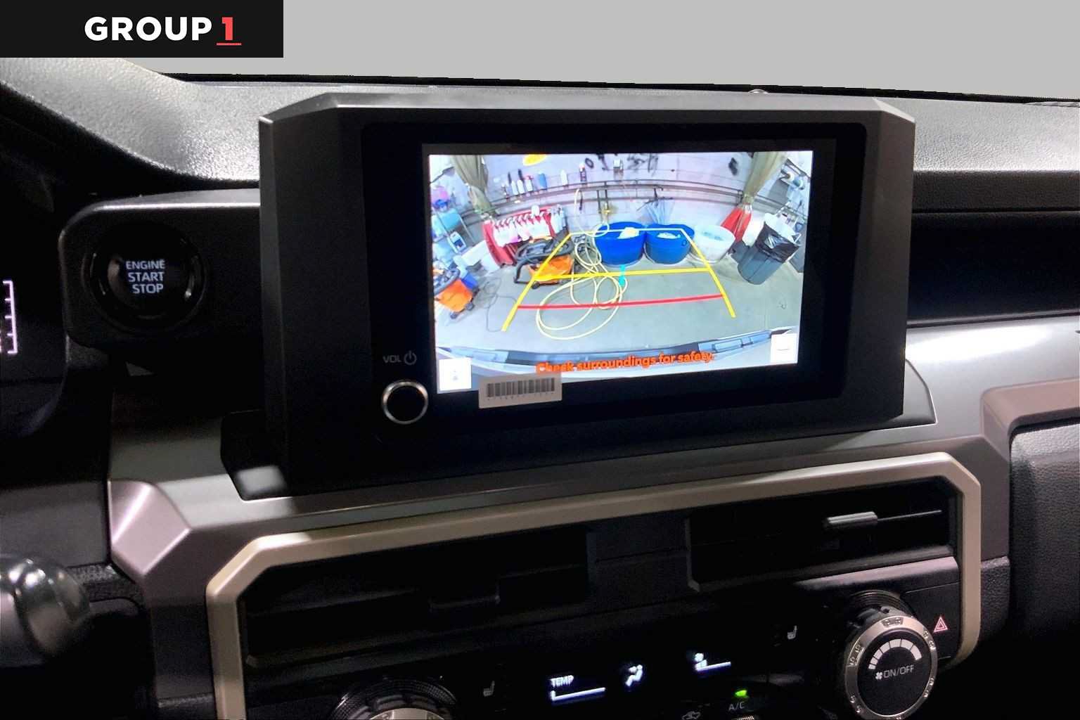 Certified 2025 Toyota Tacoma SR5 AWD/4WD image 27