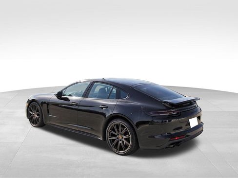 Used 2019 Porsche Panamera 4 image 3