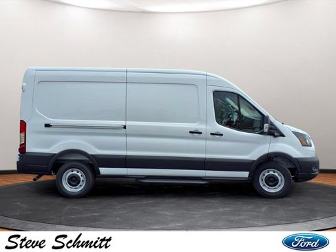New 2026 Ford Transit 250 148 Medium Roof w/ Load Area Protection Package RWD image 24