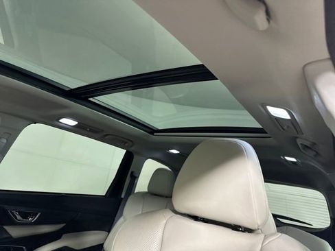 Used 2020 Subaru Ascent Limited w/ Technology Package image 12