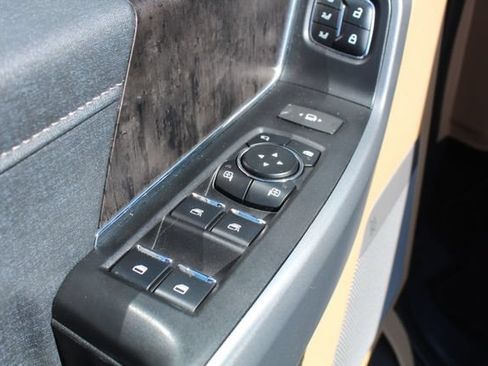 Used 2023 Ford F250 Lariat w/ Lariat Ultimate Package AWD/4WD image 39