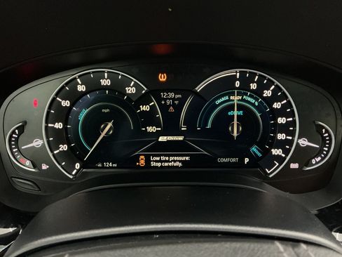 Used 2018 BMW 530e RWD image 33