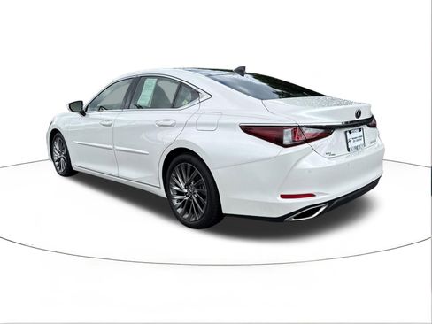 Used 2019 Lexus ES 350 Ultra Luxury FWD image 5