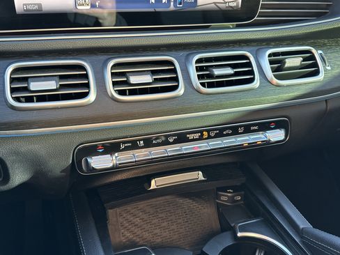 Used 2024 Mercedes-Benz GLE 350 4MATIC image 23