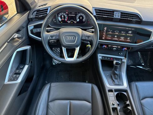 Certified 2025 Audi Q3 2.0T Premium AWD/4WD image 11