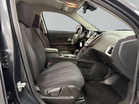 Used 2017 Chevrolet Equinox LS FWD image 13