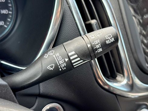 Used 2019 Chevrolet Equinox LT AWD/4WD image 24