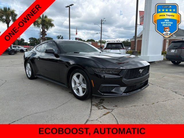 Used 2026 Ford Mustang Coupe RWD image 3