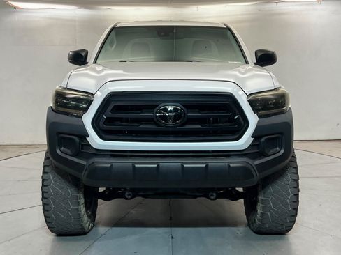 Used 2022 Toyota Tacoma SR AWD/4WD image 8