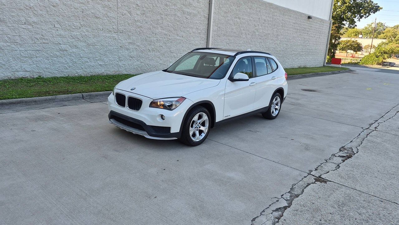 Used 2015 BMW X1 sDrive28i RWD image 2