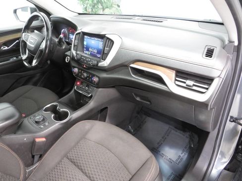 Used 2018 GMC Terrain SLE w/ Driver Convenience Package AWD/4WD image 9