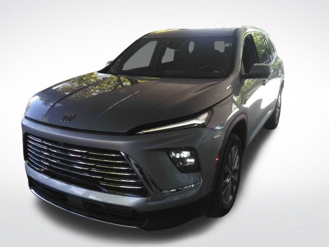 Used 2025 Buick Enclave Preferred AWD/4WD image 8