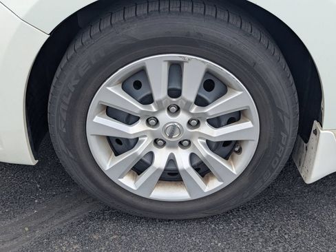 Used 2017 Nissan Altima 2.5 S w/ Power Driver Seat Package FWD image 13