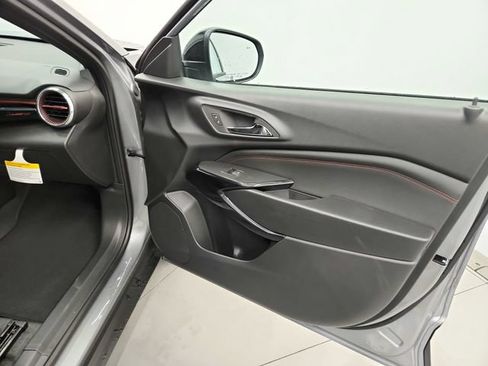 New 2026 Chevrolet Trax RS w/ Driver Confidence Package FWD image 38