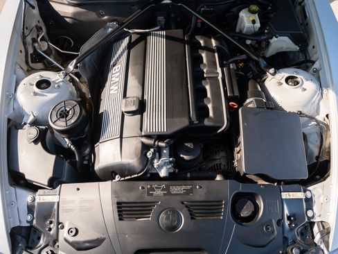 Used 2004 BMW Z4 3.0i RWD image 30