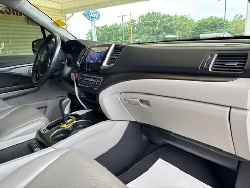 Used 2017 Honda Ridgeline RTL-T image 22