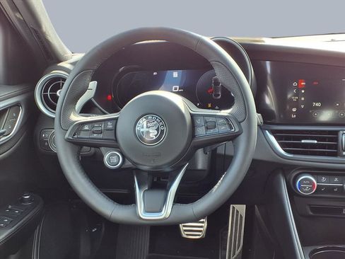 New 2025 Alfa Romeo Giulia image 11