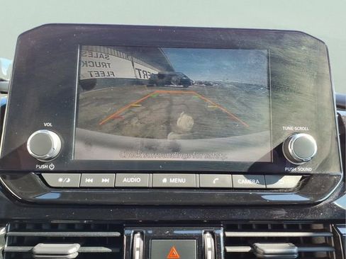 Used 2023 Nissan Pathfinder SV image 20