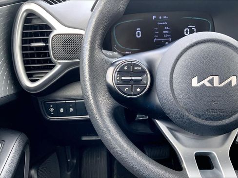 Used 2024 Kia Soul LX w/ Option Group 015 FWD image 23