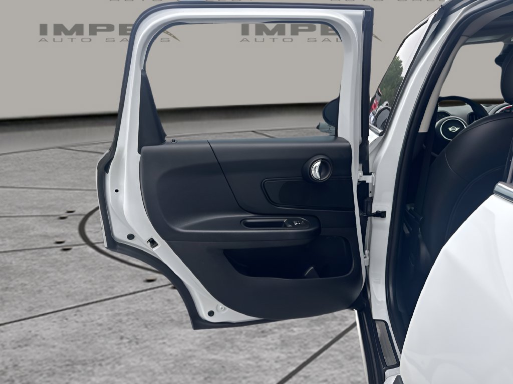 Used 2020 MINI Cooper Countryman FWD image 23