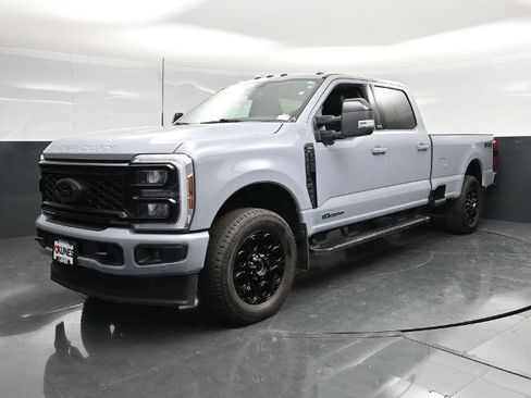 Certified 2025 Ford F250 Lariat w/ Lariat Ultimate Package AWD/4WD image 5