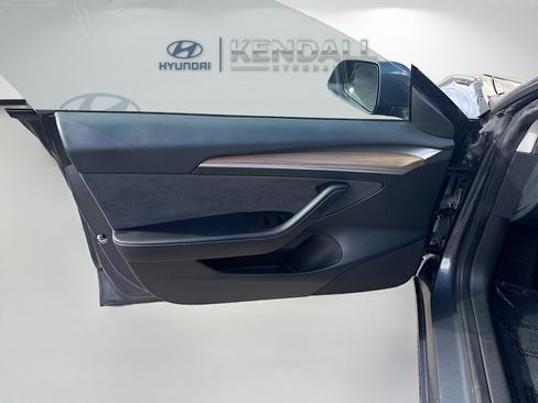 Used 2023 Tesla Model 3 Standard Range RWD image 18