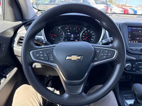 Used 2023 Chevrolet Equinox LT w/ LPO, Floor Liner Package image 17