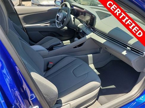 Used 2024 Hyundai Elantra SEL image 13