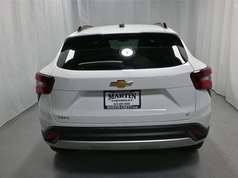New 2026 Chevrolet Trax LT w/ Driver Confidence Package image 4