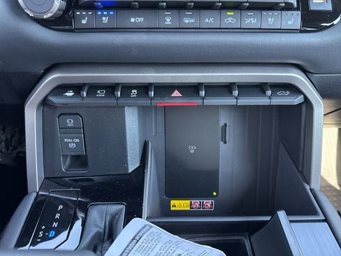 Used 2026 Toyota Tundra Platinum AWD/4WD image 39