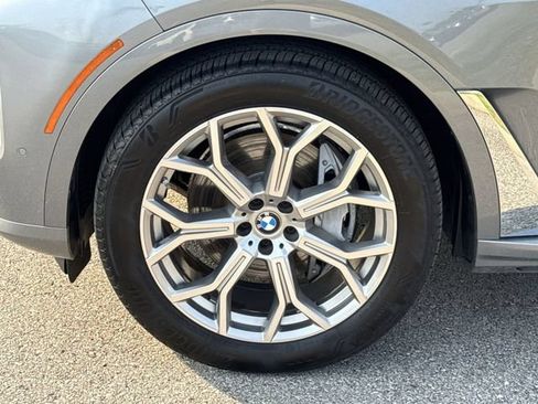 Used 2025 BMW X7 xDrive40i w/ Premium Package AWD/4WD image 25