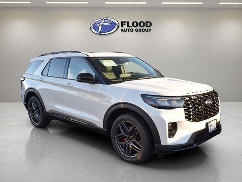 New 2026 Ford Explorer ST-Line w/ ST-Line Street Pack image 1