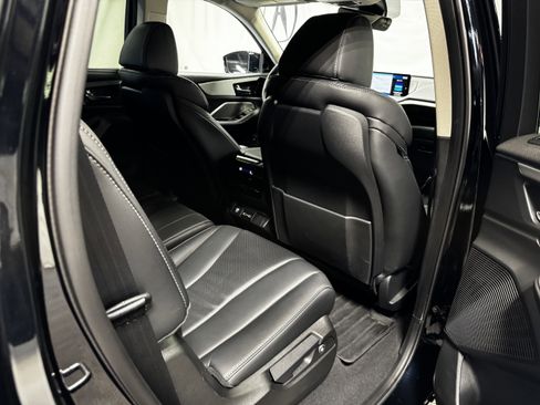 Used 2023 Acura MDX SH-AWD w/ Technology Package image 13