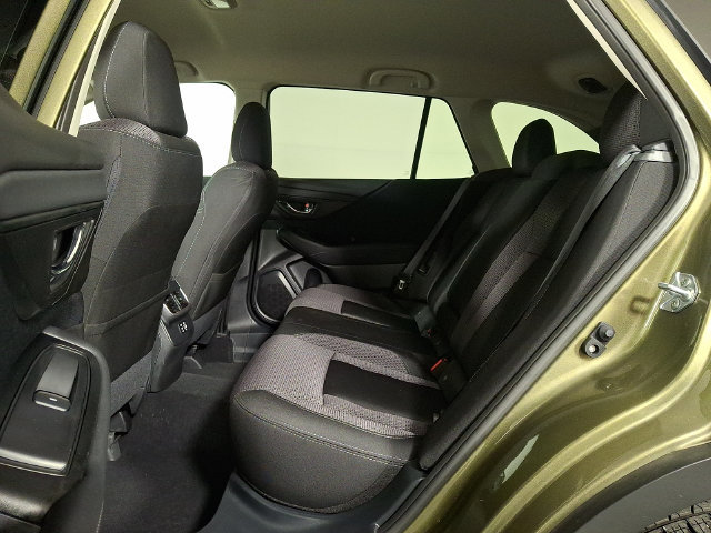 Certified 2025 Subaru Outback Premium AWD/4WD image 13
