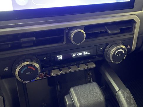 Used 2024 Toyota Tacoma TRD Sport w/ TRD Sport Upgrade Package image 24