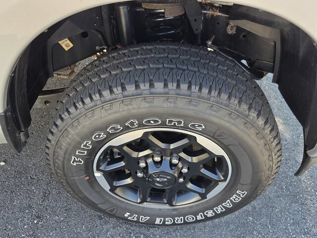 Used 2026 RAM 2500 Laramie AWD/4WD image 4